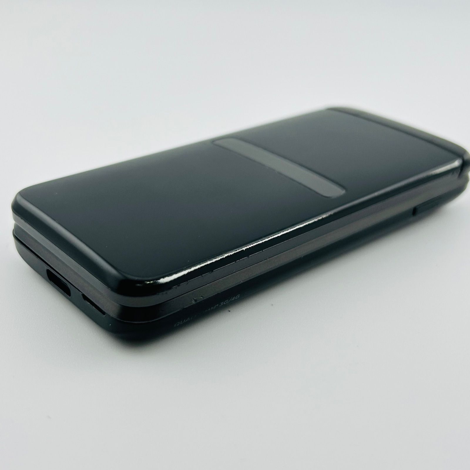 バッテリー良好 GRATINA 8GB ブラック SIMフリー simロック解除済 白ロム 本体 動作 済 最短 G2-199