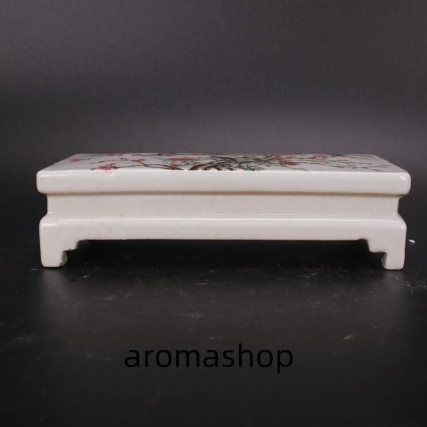 景徳鎮 磁器 鯖形筆架 文鎮 文房具 書道具 美術品  工芸品  置物 景徳鎮 磁器 鯖形筆架 文鎮 文房具 書道具 美術品 工芸品 置物