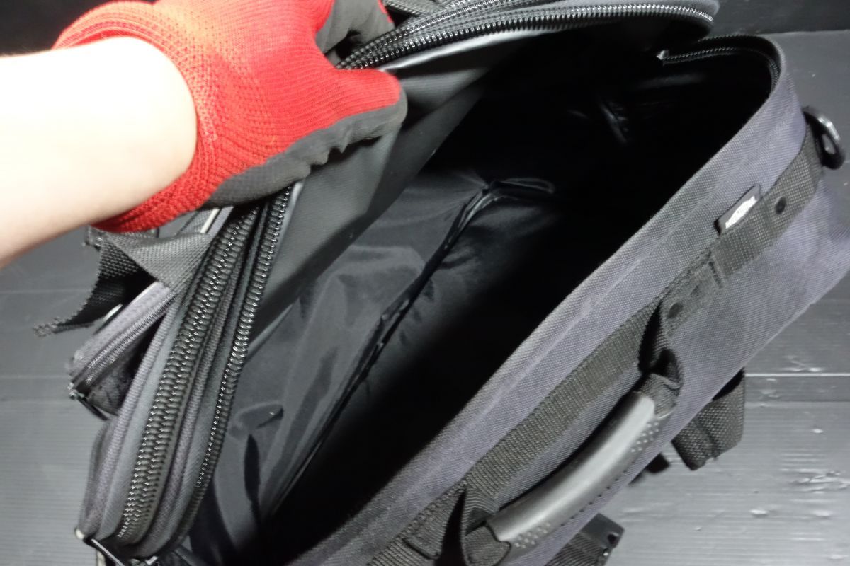 ソフトサイドバッグ 左右セット シートバッグ ツーリングバッグ トライアンフ 純正 デイトナ675 TRIUMPH DAYTONA675 R20250609 BRIGHTFACE_UK