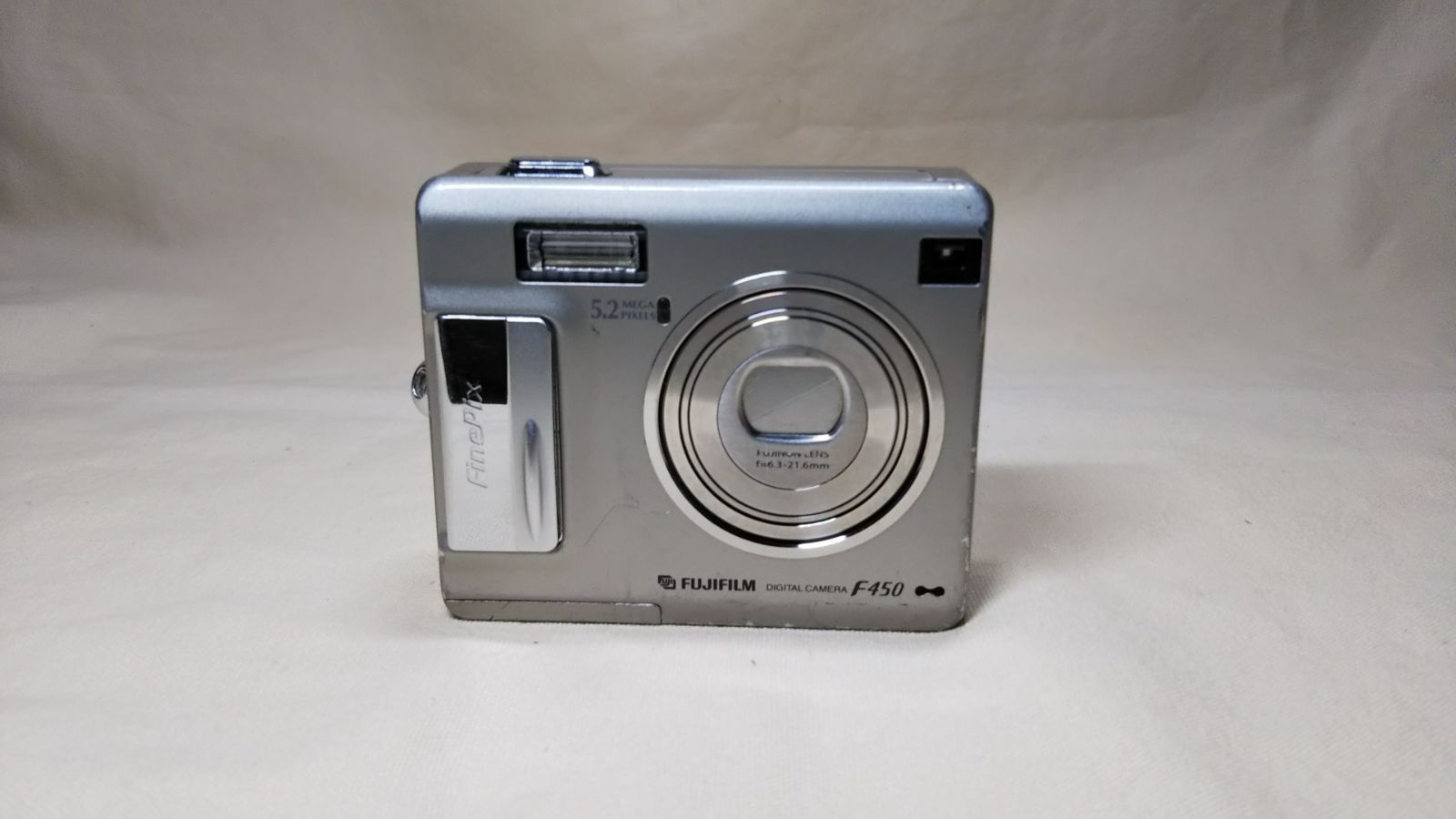 Fujifilmファインピクス F450コンパクトデジタルカメラ シルバー 富士