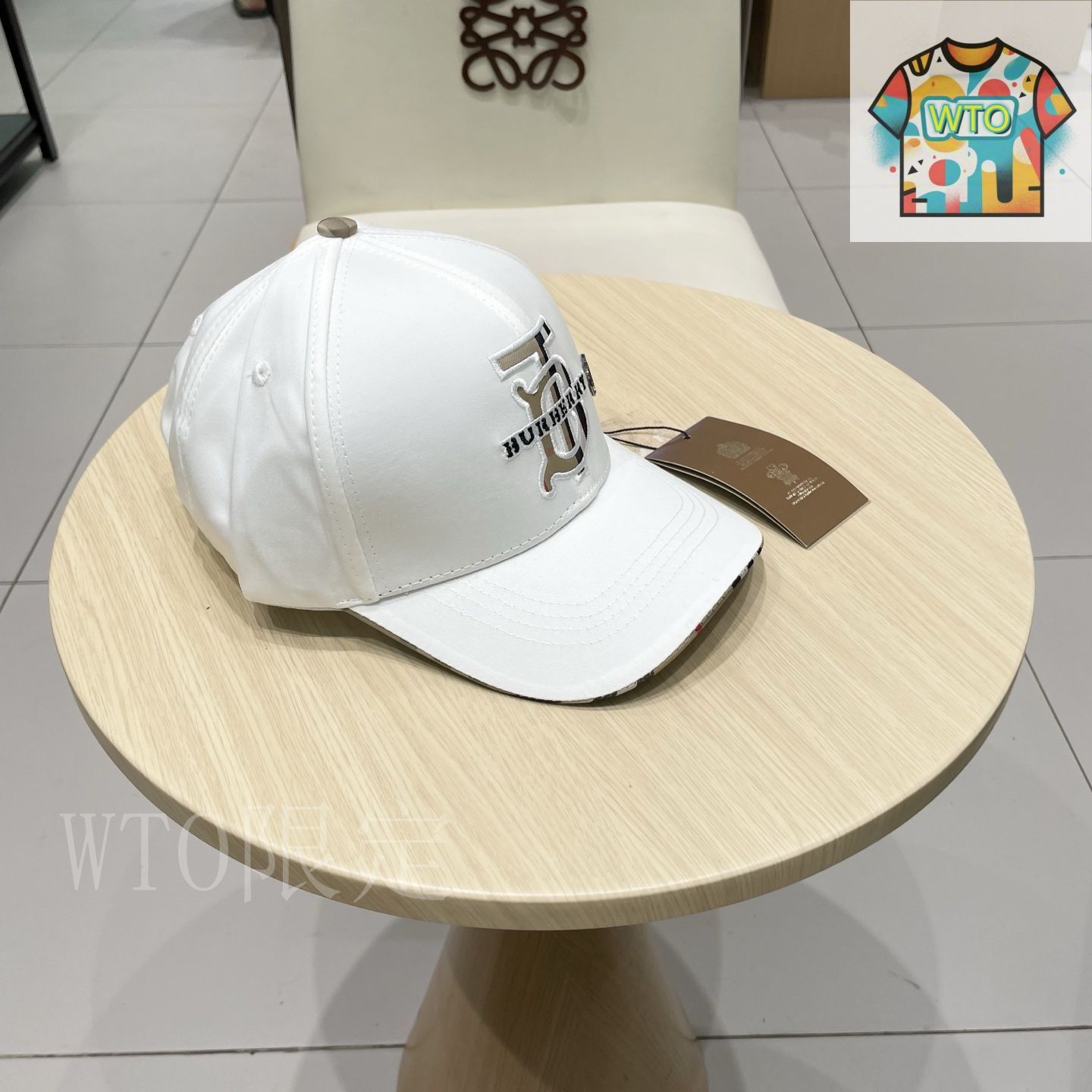 【新品未使用】BURBERRY バーバリー　ベースボールキャップ Burberry バーバリー ベースボールキャップ 帽子 チェック ロゴ