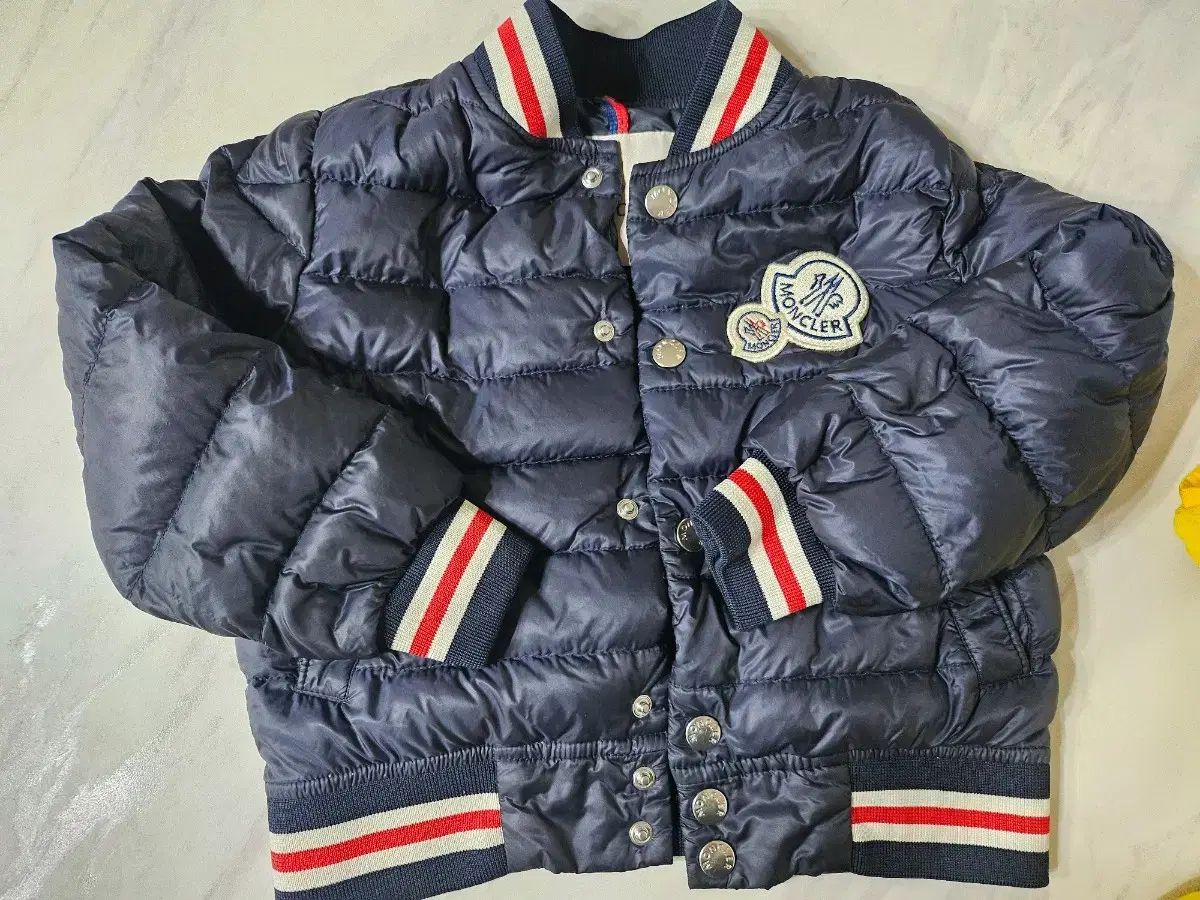 モンクレール モンクレール モンクレ キッズ ダウン