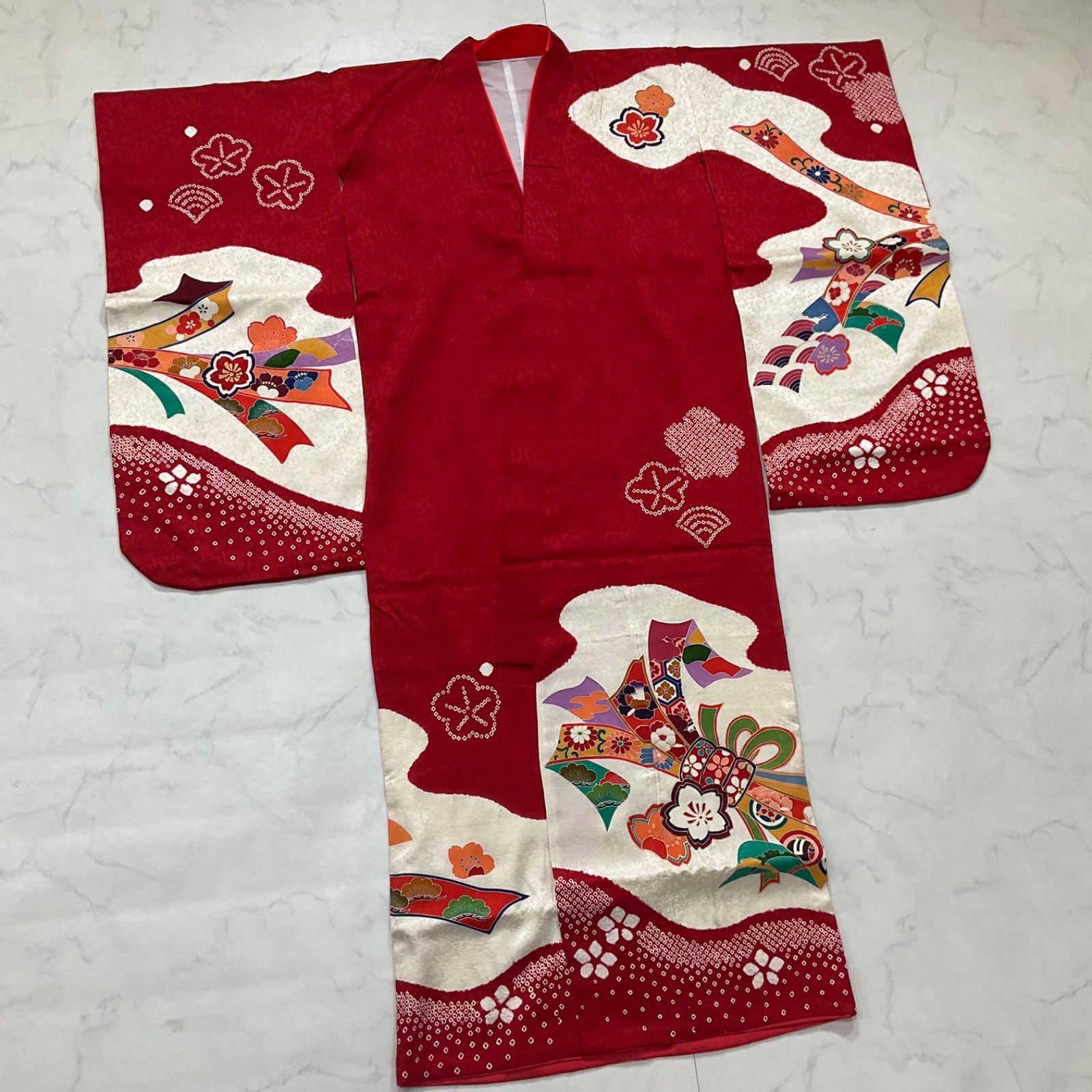 ◆kimono+one◆美品◆7歳くらい用◆日本の手絞り◆紅色◆子供着物◆裄58cm丈137cm◆七五三◆女の子着物◆七五三お詣り女の子着物こどものひお正月卒業式◆G22