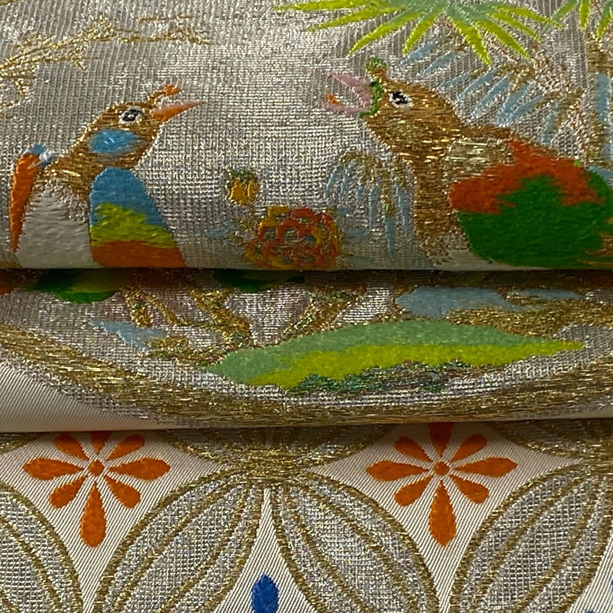 袋帯 逸品 落款 龍村美術織物 九谷祥瑞錦 鳥 幾何学 銀糸 箔
