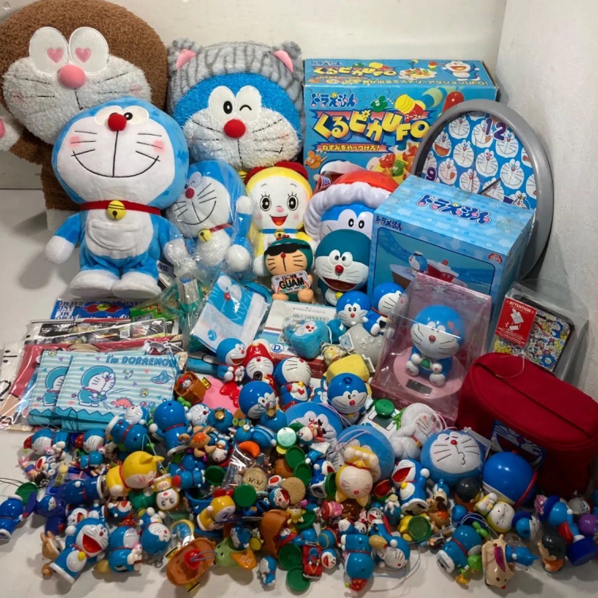 ぬいぐるみおもちゃまとめ売り　ドラえもんグッズ 5点】ドラえもんグッズ☆まとめ売り☆新品未使用☆ぬいぐるみ