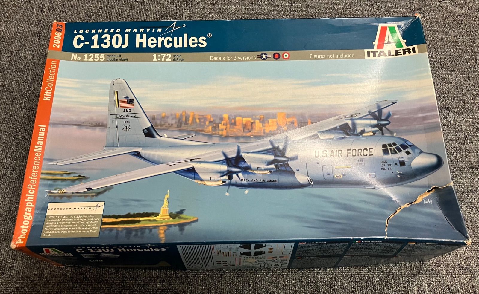 T 073 未組立品 プラモデル 1 72 1255 C 130 J ハーキュリーズ