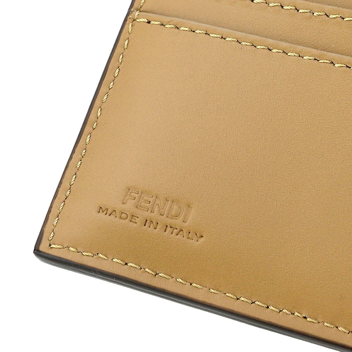 新品 フェンディ FENDI 2つ折り財布 FF スクエアード サンド  