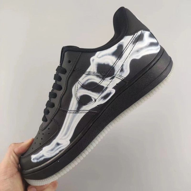 全新未使用Nike Air Force 1 Low 