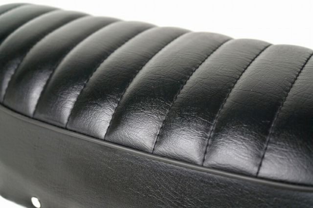 初期型ダックスシートブラック - メルカリ