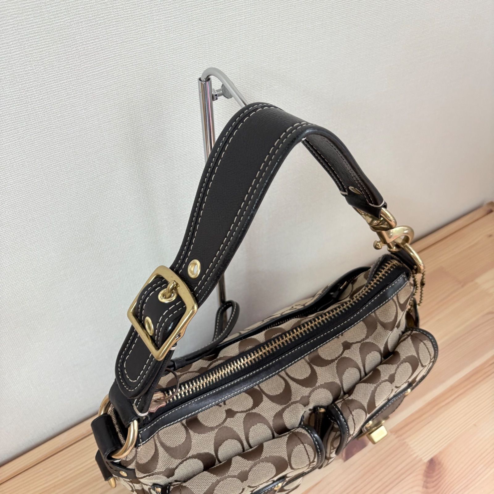 65th Coach Legacy Turn Lock Signature Shoulder Bag Black - メルカリ