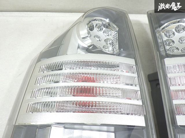 トヨタ ヴォクシーZRR70/ ZRR75 左右テールランプセット トヨタ ヴォクシーZRR70/ ZRR75 左右テールランプセット - メルカリ