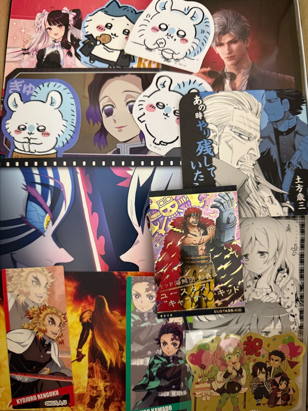 アニメ・マンガ・キャラクター　紙類　紙系　紙雑貨　大量　まとめ売り　3 紙類 アニメ ゲーム まとめ売り 大量 コースター ポストカード