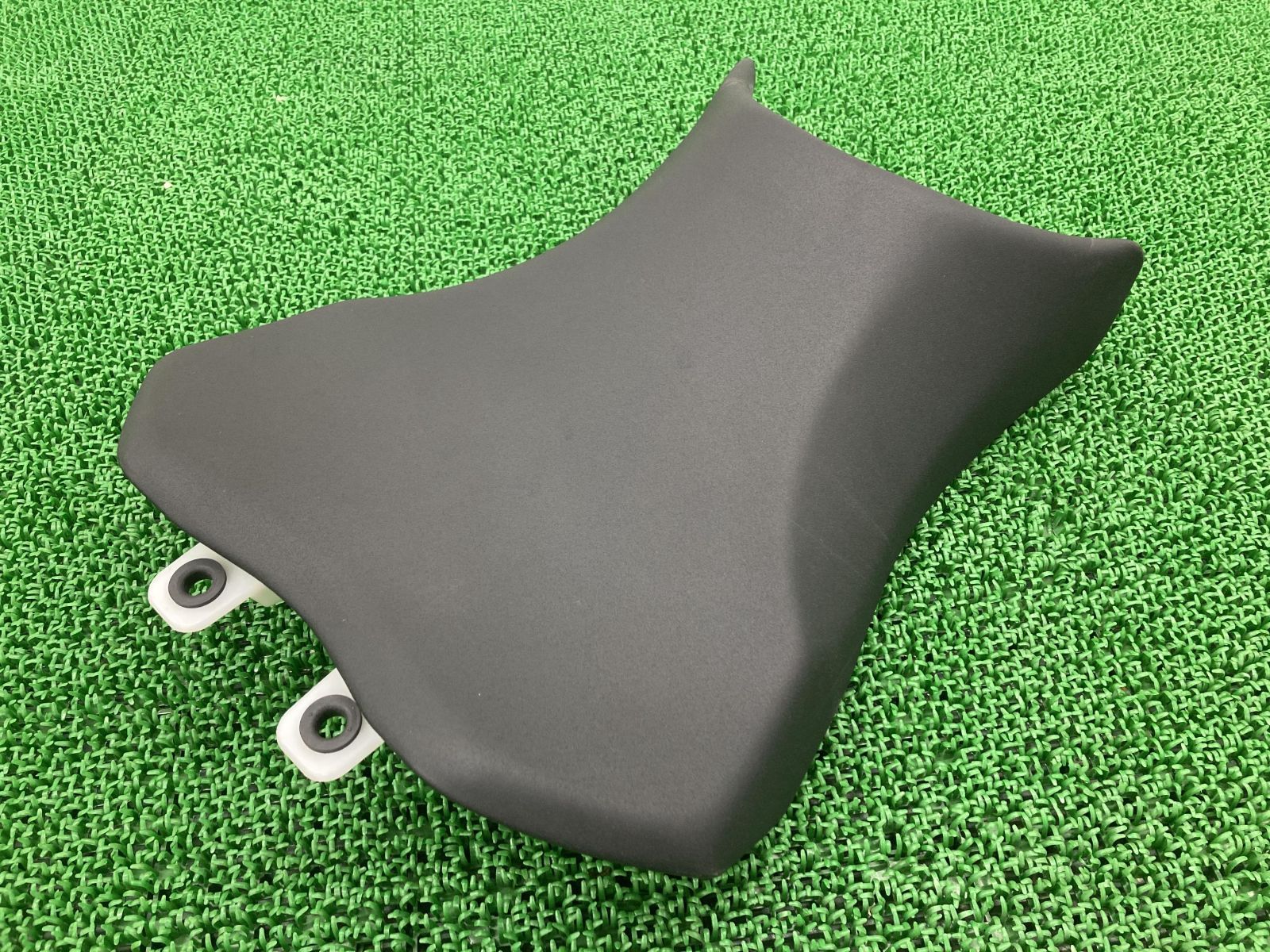 NINJA1000 フロントシート 53066-0282 JKAZXT00GHA005*** カワサキ 純正 中古 2011年式外し ZXT00G 修復素材や張替えベースに 品薄 希少品 NINJA1000 フロントシート 53066-0282 JKAZXT00GHA005*** カワサキ