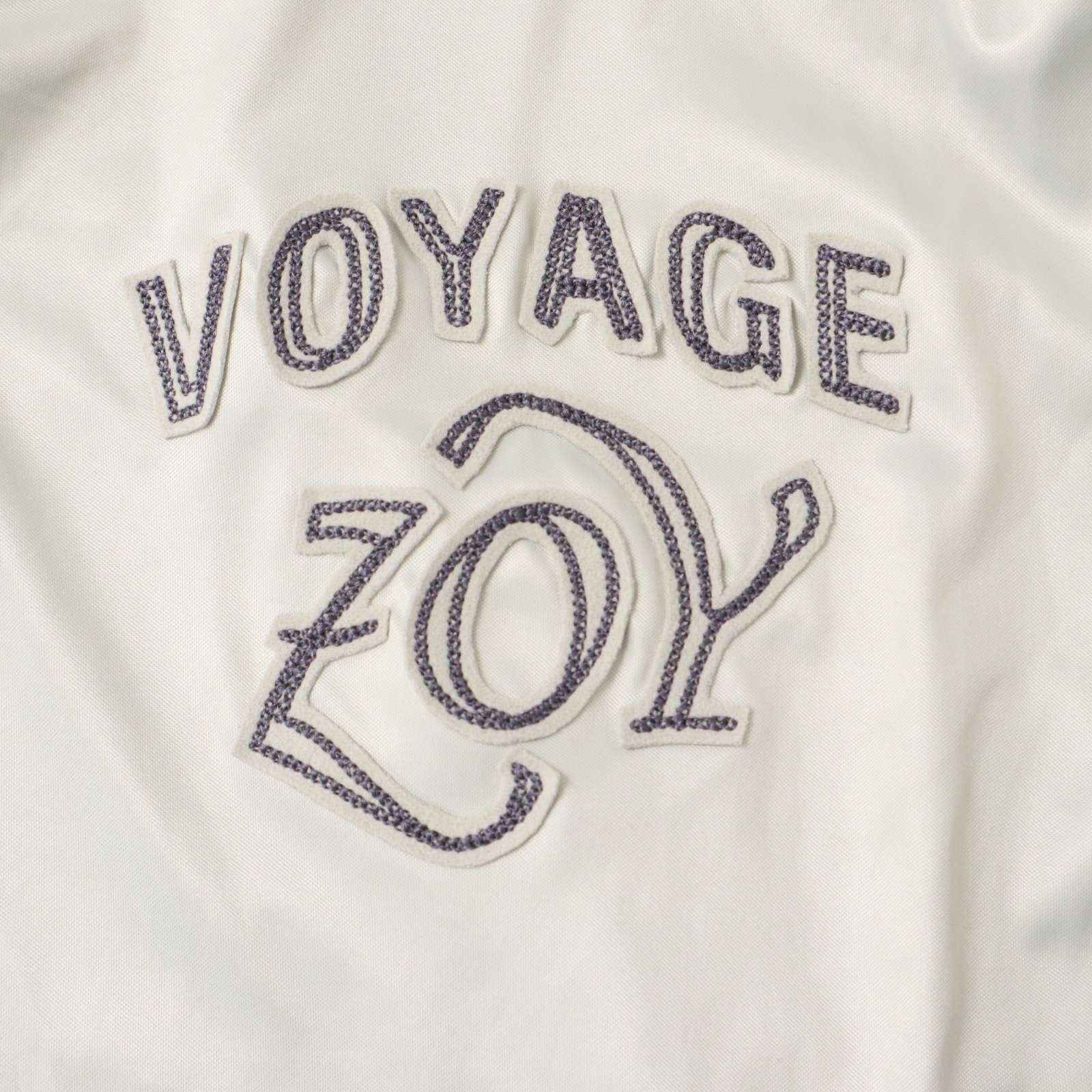 ZOY 刺繍ロゴ ベスト S 美品】ZOY ゾーイ ゴルフ 通年☆ ロゴ刺繍 Vネック