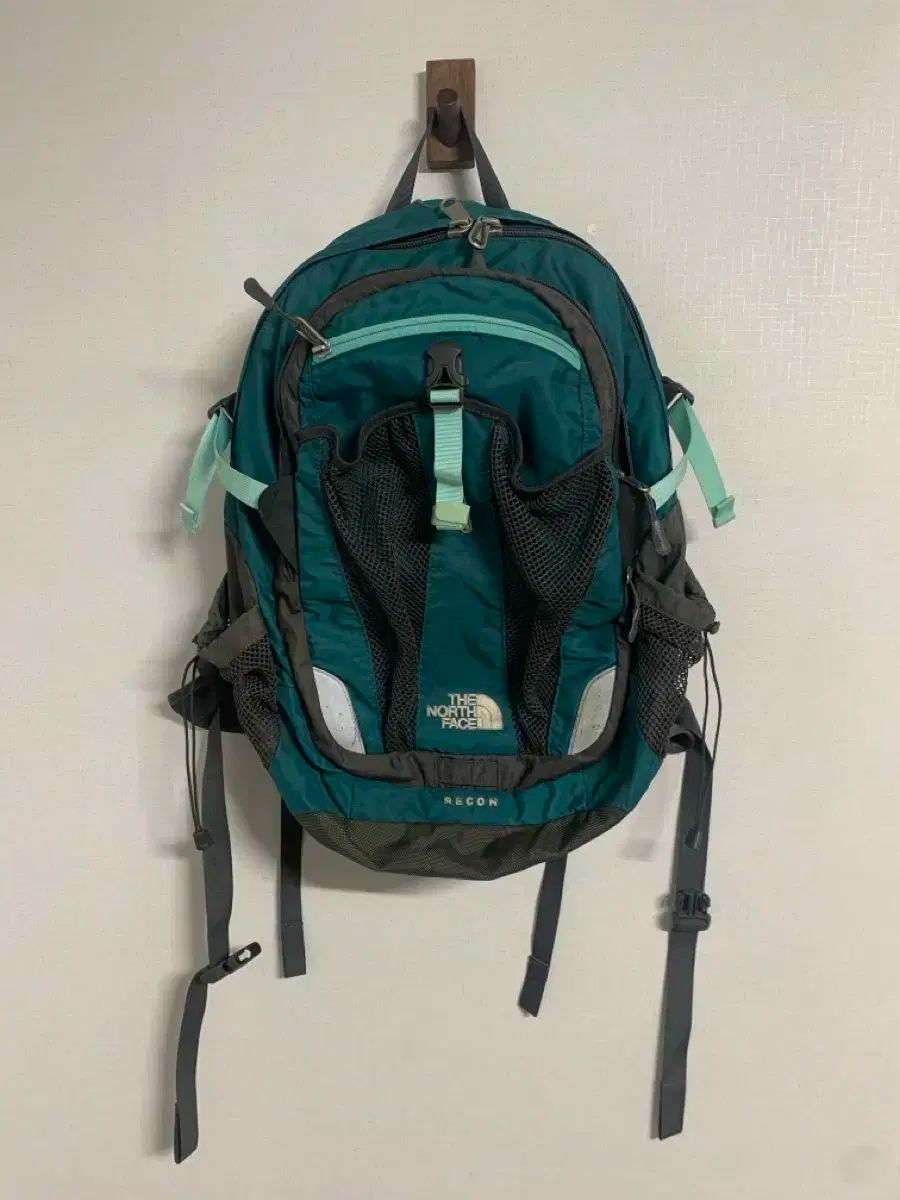 【雷市場（ポンジャン）商品韓国直送】 THE NORTH FACE(ザ・ノース・フェイス) 偵察 リュック リュックサック