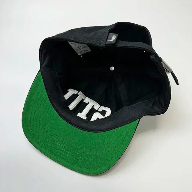 Cap STUSSY