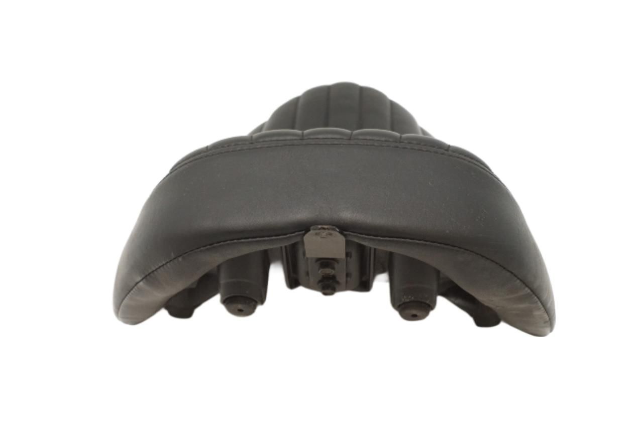 ハーレー FXBB／FXDB ソフテイル／ストリートボブ 純正 シート