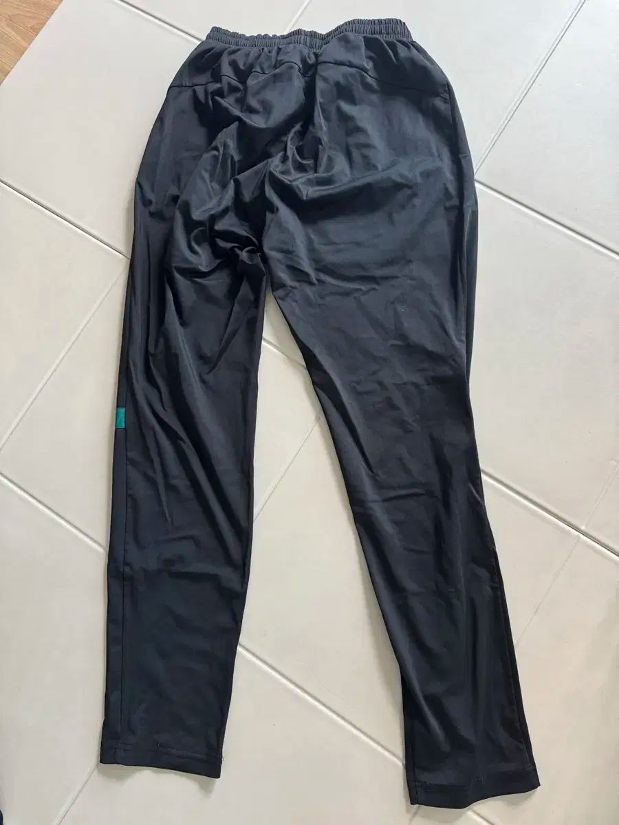 FILA フィラ 江原₍カンウォン FC トレーニング パンツ ブラック m