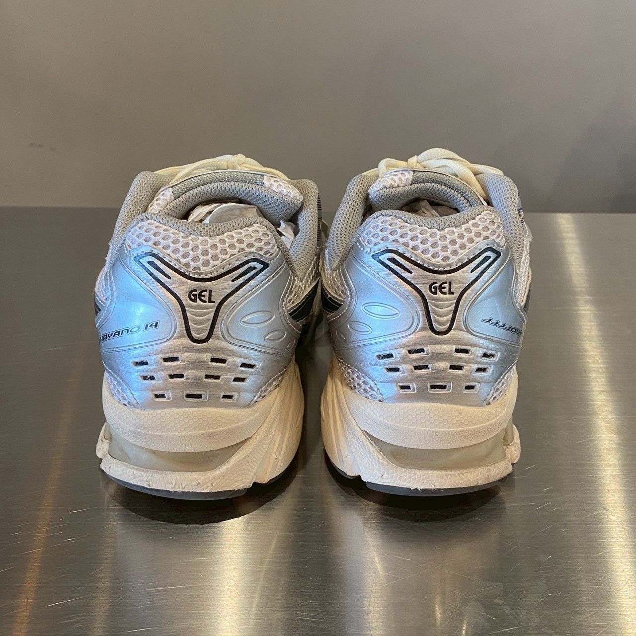 アシックス × JJJJound』 (28) GEL-KAYANO 14 - メルカリ