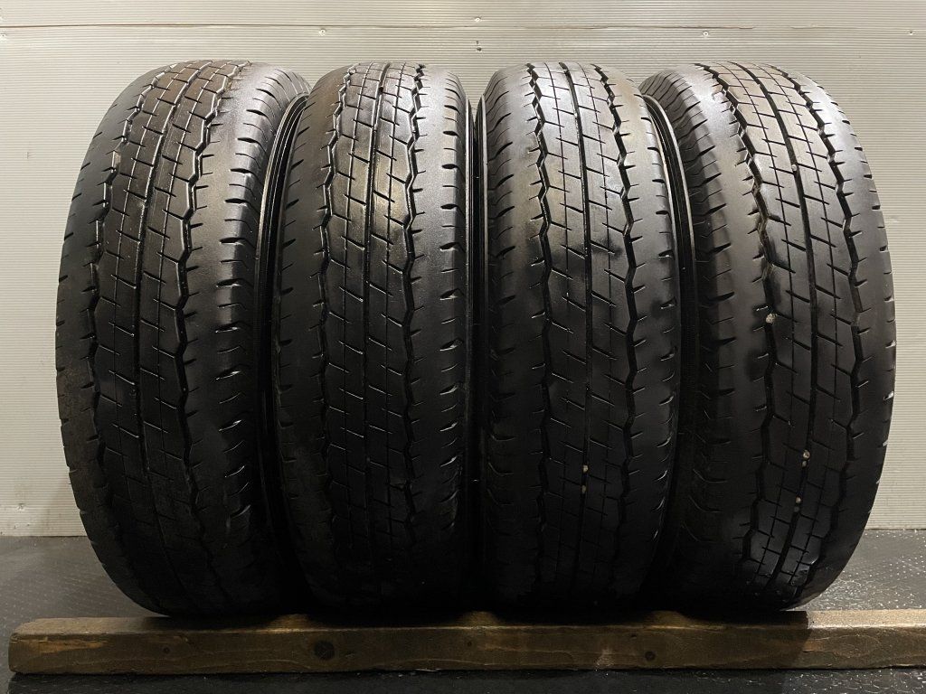 タイヤ代工賃全部込み！ 195／80R15 ダンロップ SP175N 107／105L 中古