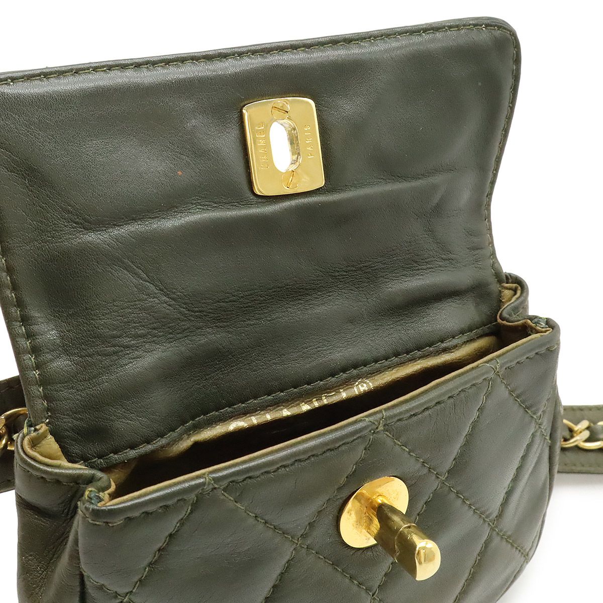 CHANEL シャネル マトラッセ ココマーク ベルトバッグ ボディバッグ