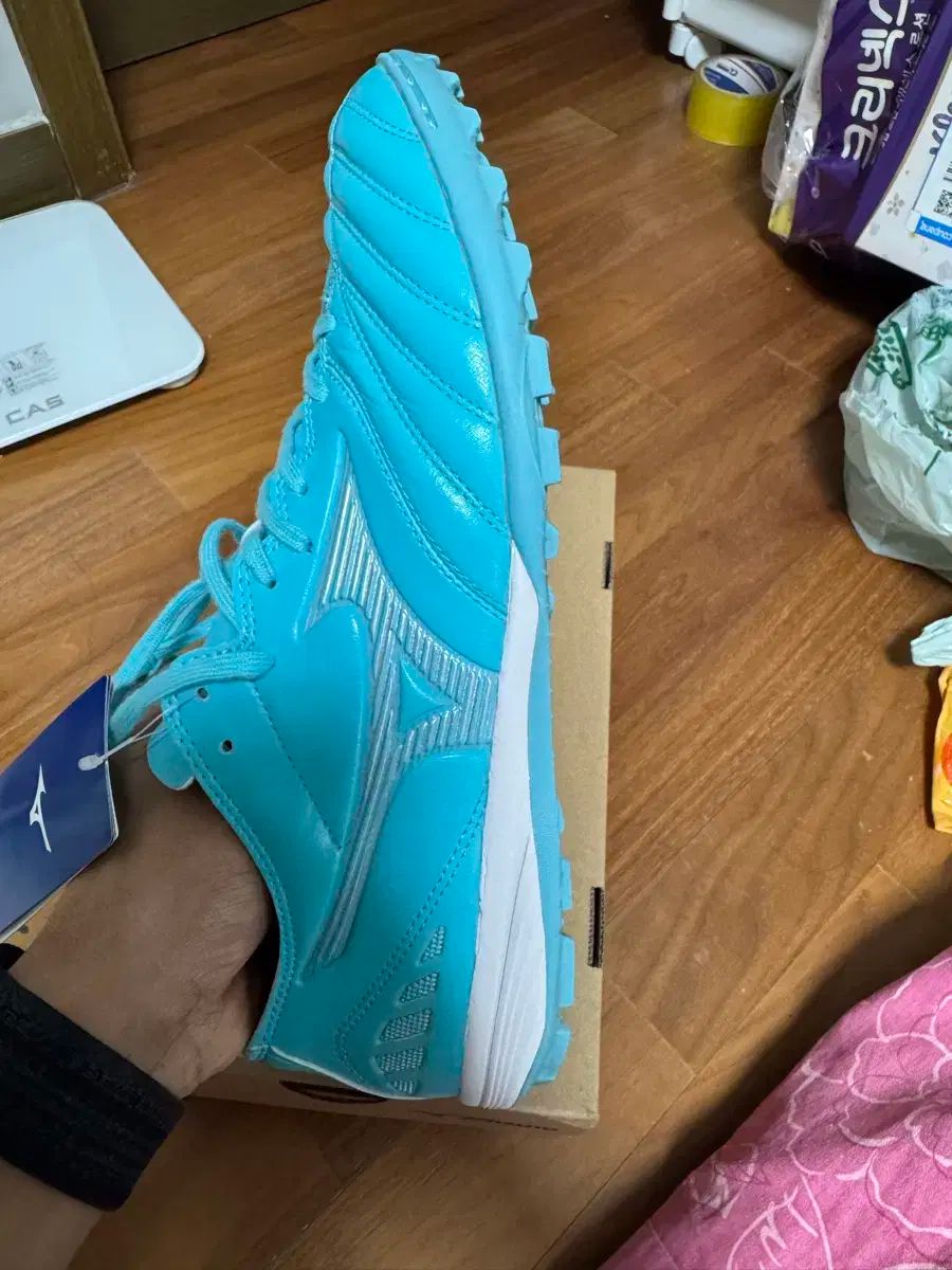 モレリアネオ 3 JAPAN 25cm グリーン ホワイト 限定 緑 白