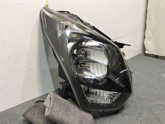 ワゴンＲ／フレア／ＭＨ３４Ｓ／ＭＨ４４Ｓ／ＭＪ３４Ｓ　純正　前期　右ヘッドライト／ハロゲン　１００－５９２７０（１２３０５６）