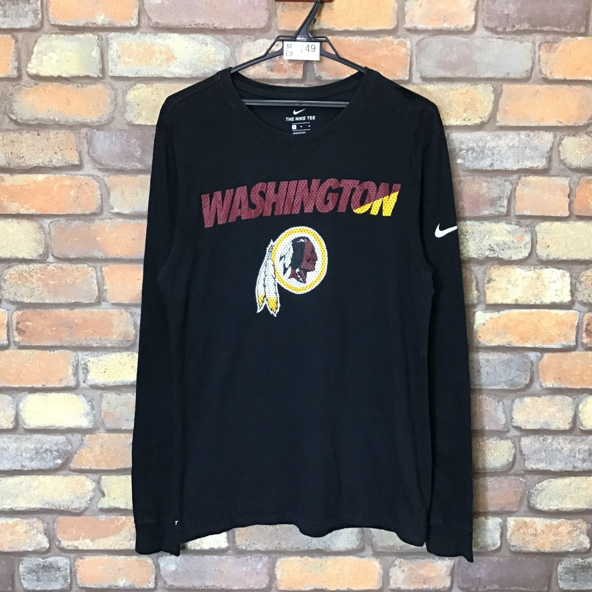 ME9-749◇価値上昇中!!◇NFL レッドスキンズ◇BIGロゴ Tシャツ - Tシャツ