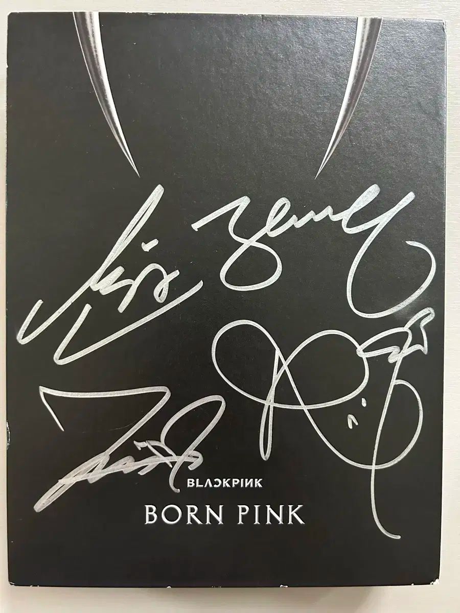 BLACKPINK非売品サインアルバム BLACKPINK BORNPINK直筆サイン入りCDブッラックピンク「非売品」