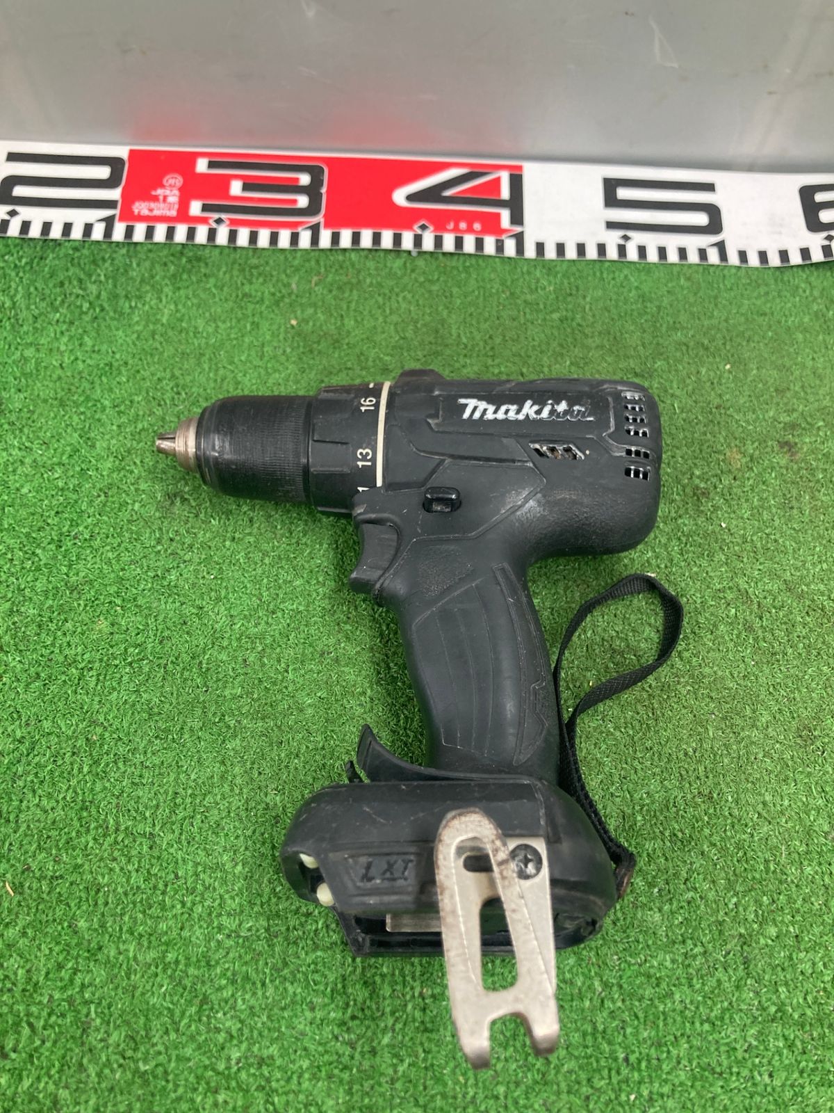 0922 makita マキタ 14.4v充電式ドライバドリル 黒 本体のみ DF470DZB ITR99R82Z8WO