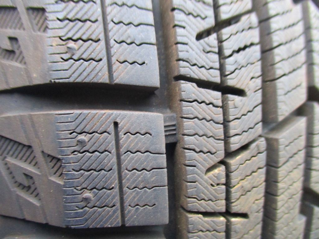 スタッドレス