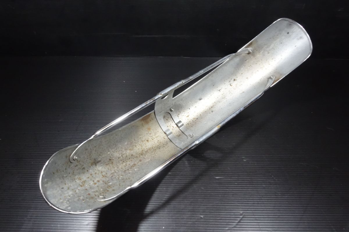 フロントフェンダー EJ650A