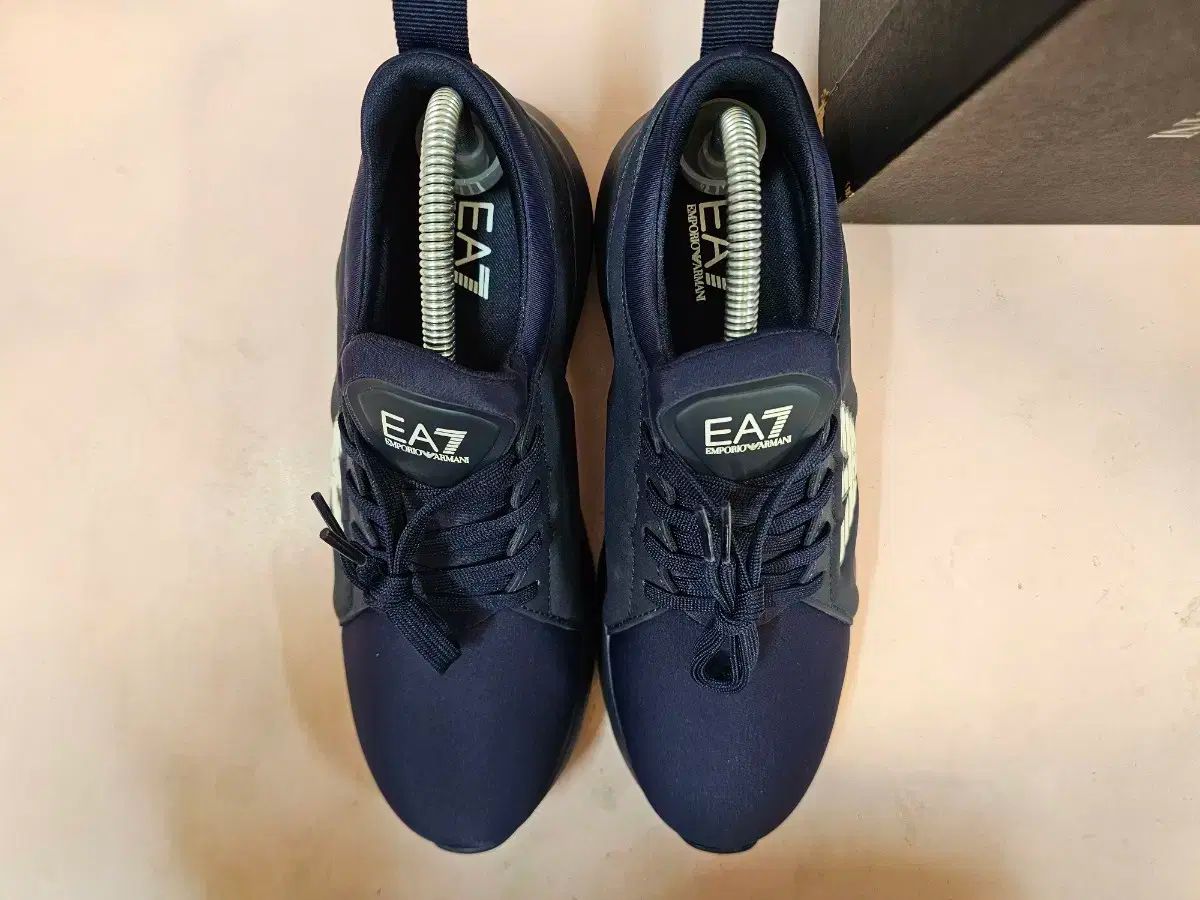 ランニングシューズ