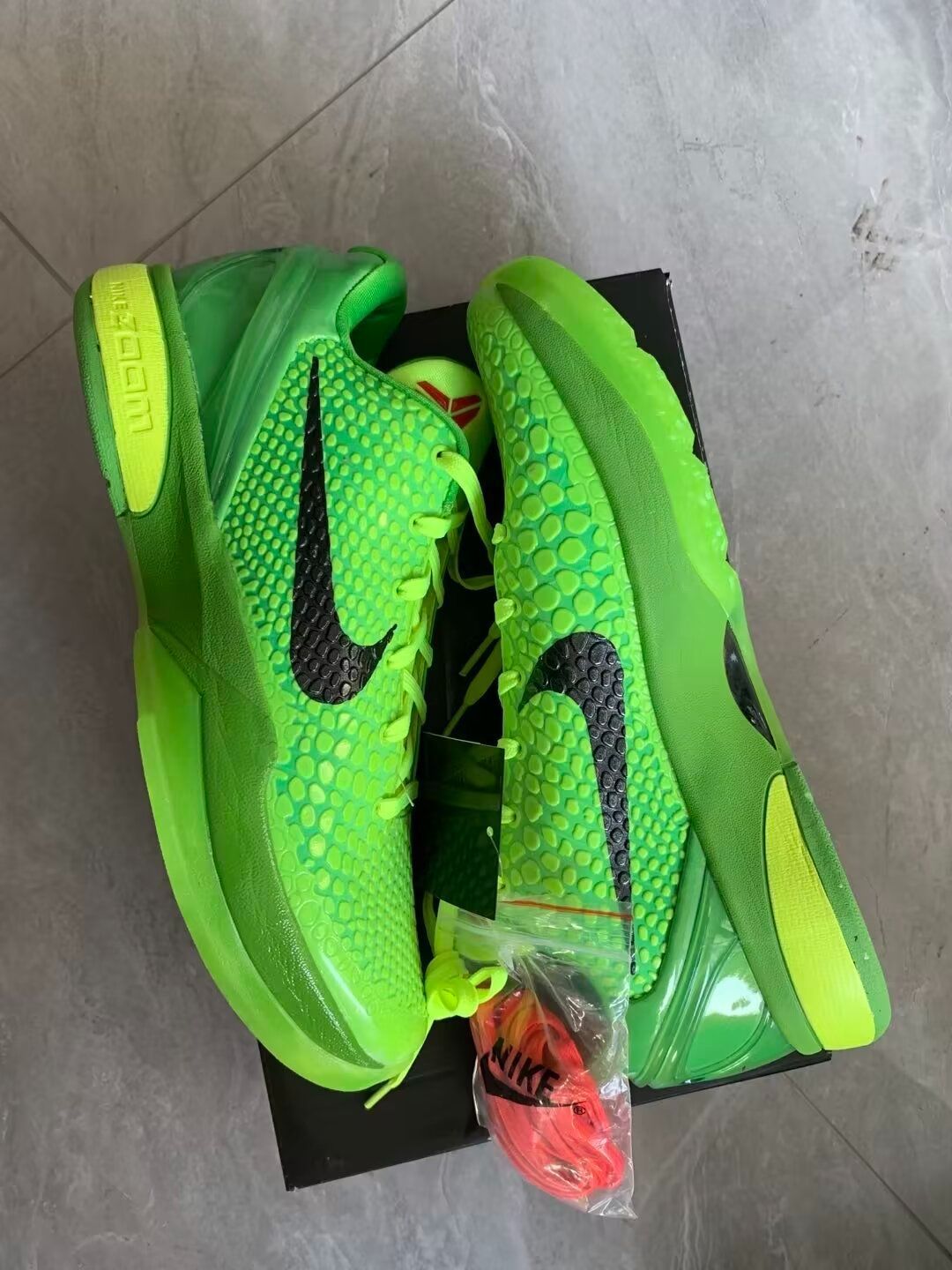 新品未使用Nike Kobe 6 Protro "Grinch" (2020)　　 ナイキ コービー6 プロトロ "グリンチ" (2020)