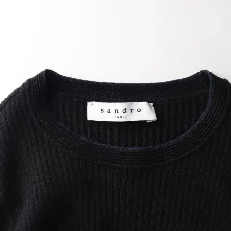 Sandro - ❤️Sandro2021新作　新品　黒ニットトップス綺麗上品 Sandro - ❤️Sandro2021新作 新品 黒花柄ニットセーター 綺麗