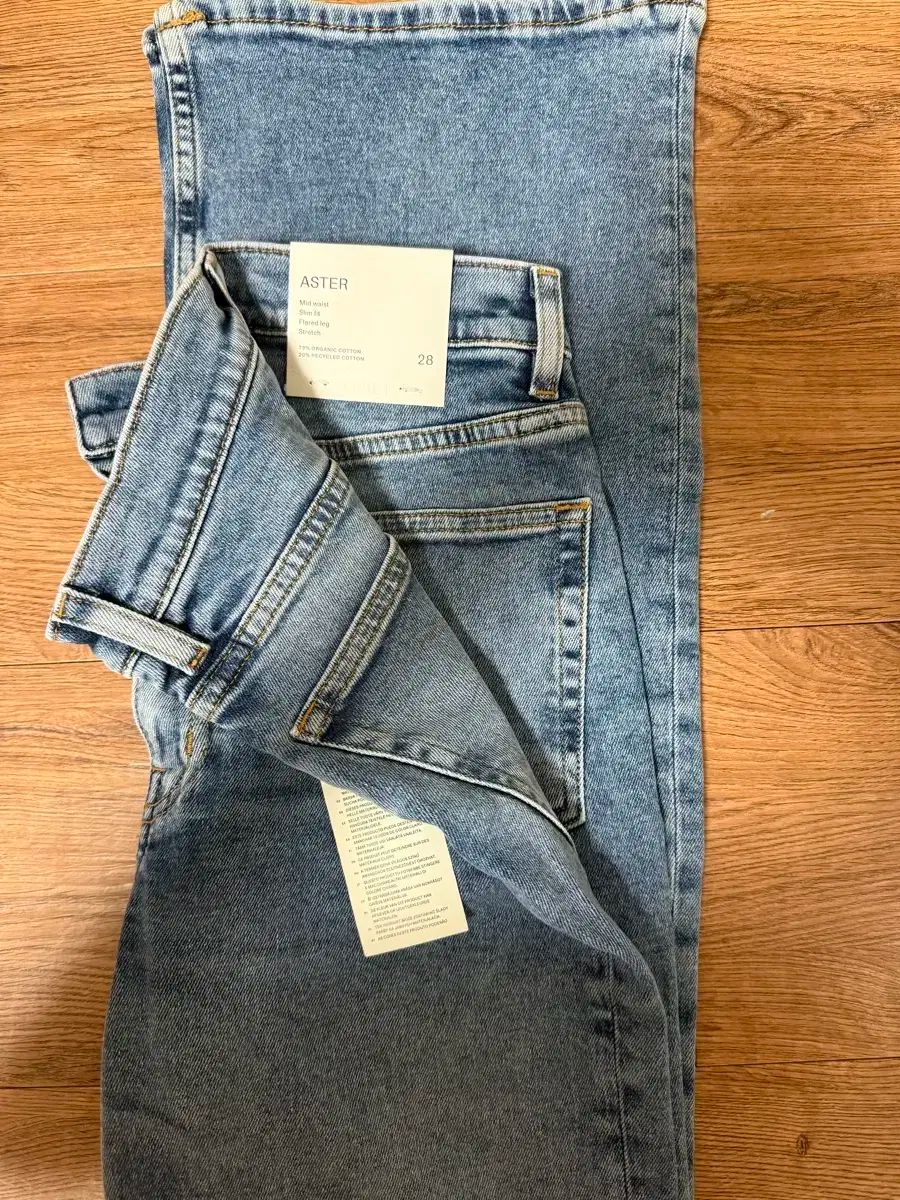 ARKET アーケット フ ストレッチ ジーン 28 サイズ