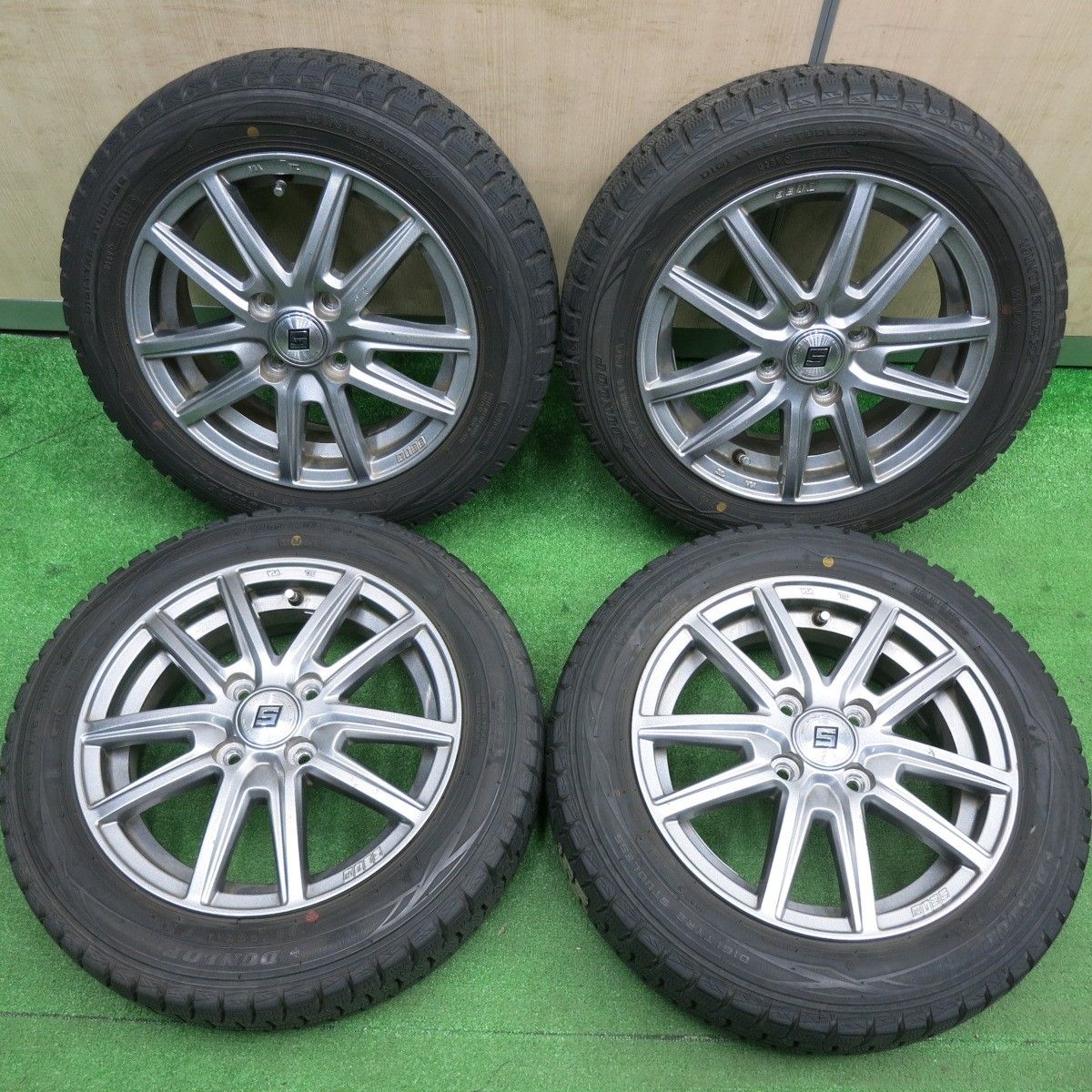送料無料] バリ溝！8.5分☆スタッドレス 155/65R14 ダンロップ