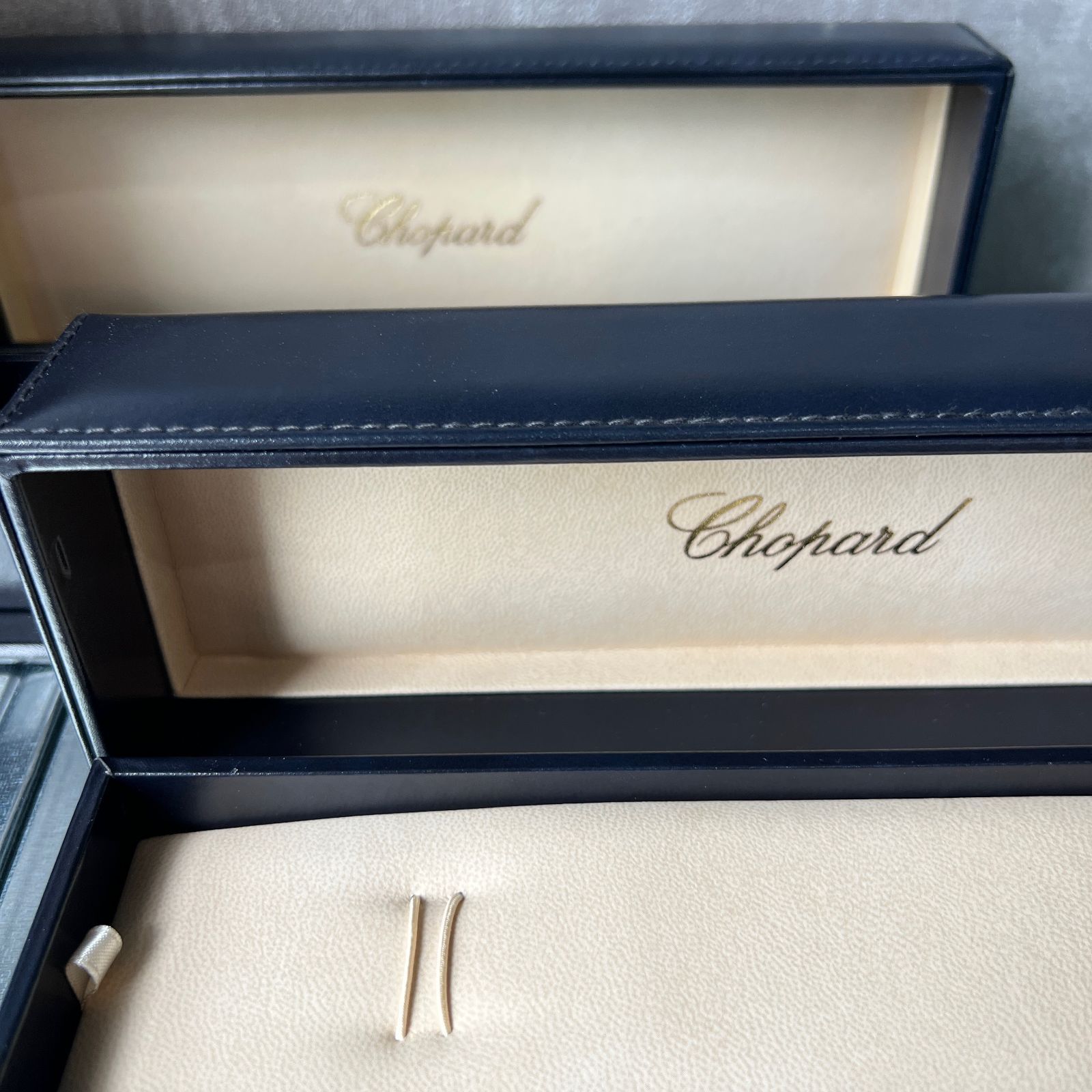 Chopard オリジナル保証書とパッケージ，時計用ケース、空箱（外箱・中箱） 27/8893-23 Chopard（ショパール） ハッピースポーツ スクエア