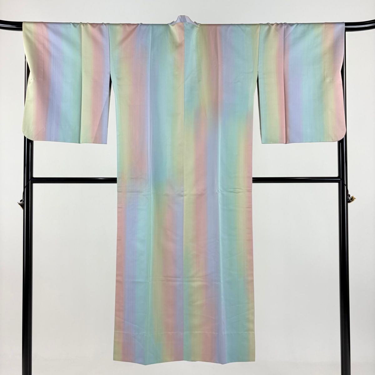 道行 身丈139.5cm 裄丈70cm L 和装コート 角衿 縦縞 染め分け ぼかし 薄緑 正絹 秀品