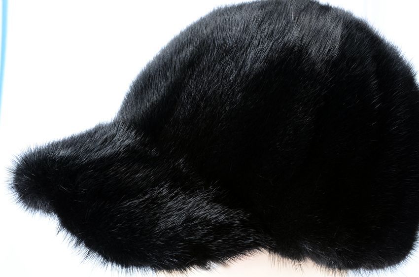 ★新品 限定◆猫の耳◆毛皮の宝石ミンクだ人気のキャップ 毛皮ファー ☆新品 限定☆毛皮の宝石ミンクだ人気のキャップ 黒 ☆男女兼用☆毛皮