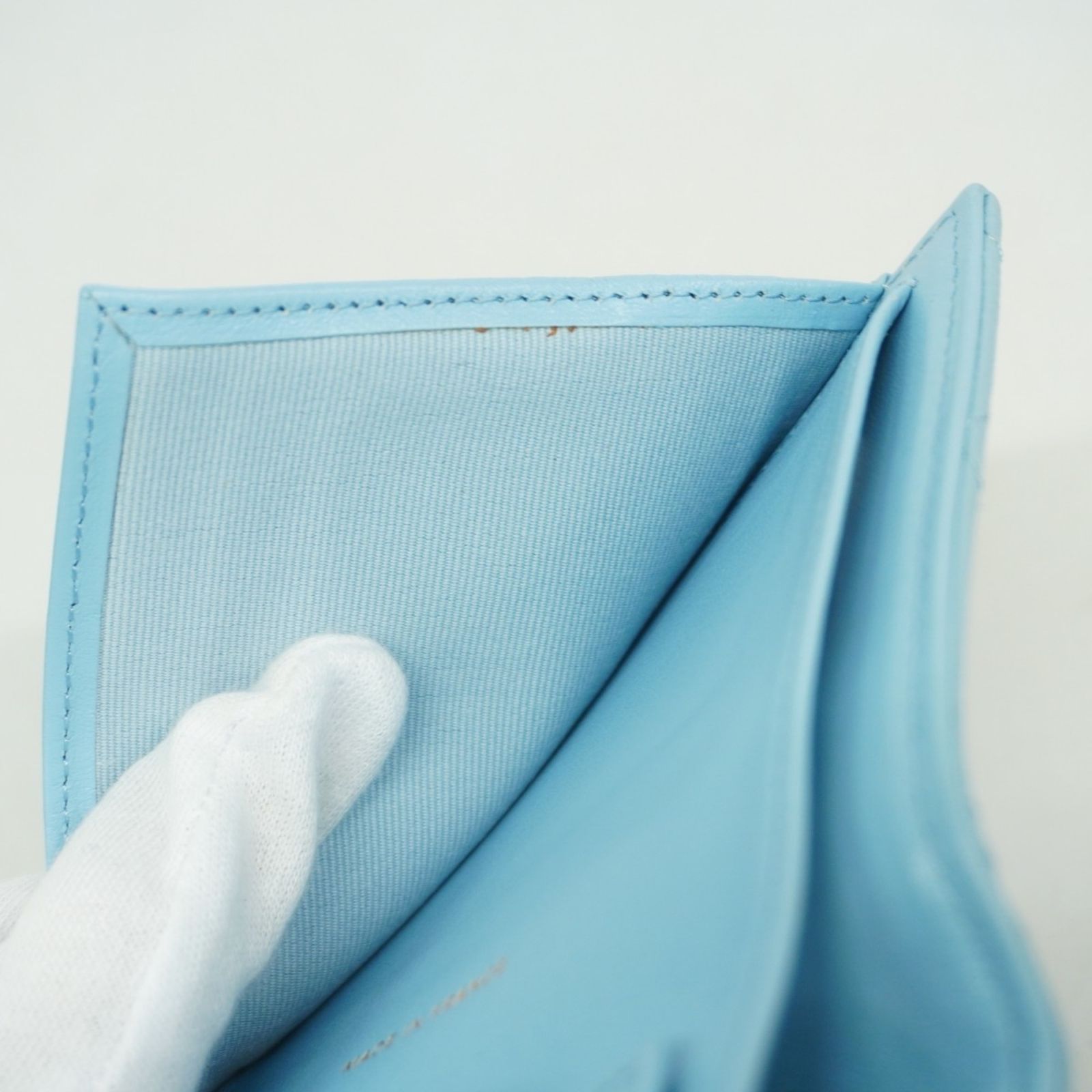 キャビアスキン