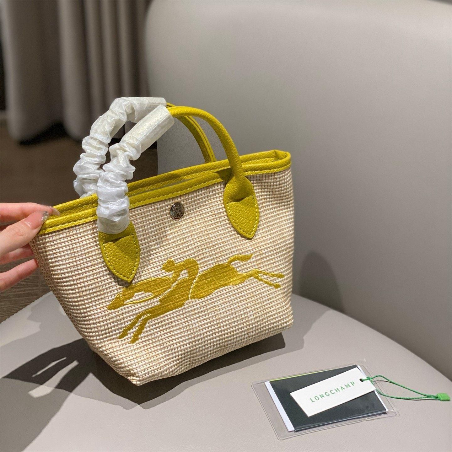 新しい人気美品 LONGCHAMP ミニストローバッグ ハンドバッグ  