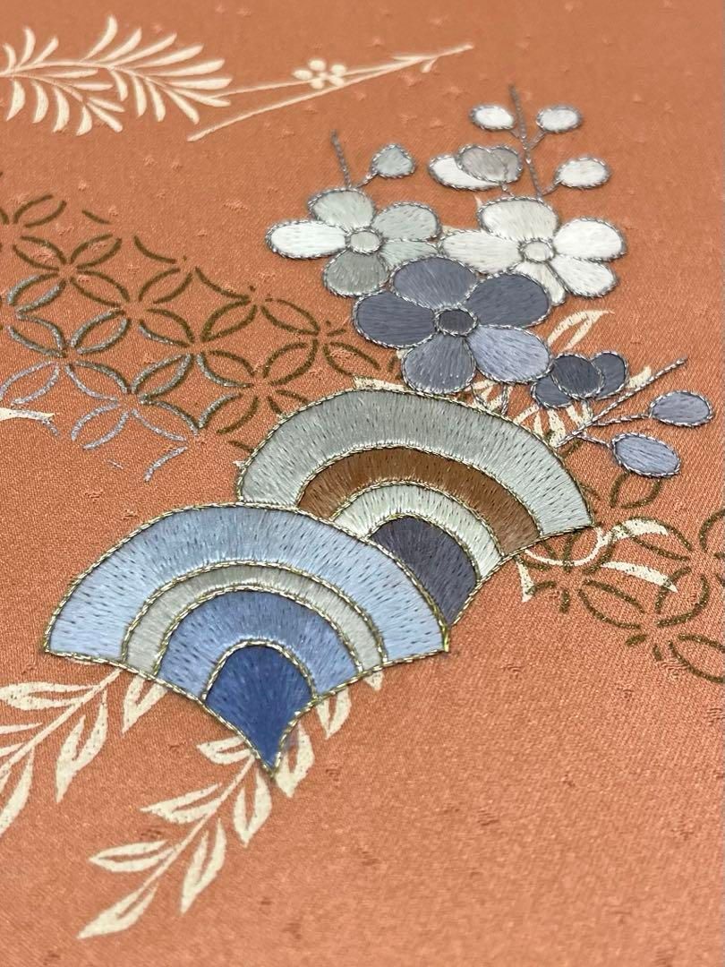 付け下げ 蘇州刺繍 金駒 銀駒 金彩 銀彩 紋意匠 正絹 反物 - メルカリ