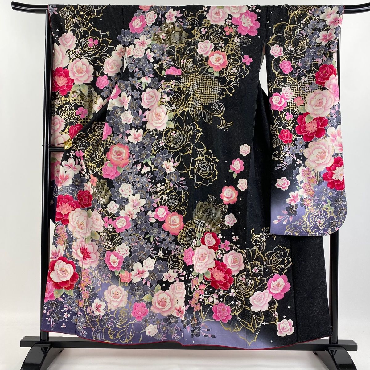 美品 振袖 牡丹 桜 吉祥花 黒 金彩加工 トールサイズ 身丈177cm 正絹 振袖 身丈162.5cm 裄丈66cm M 袷 牡丹 桜 銀通し 金彩 黒 正絹