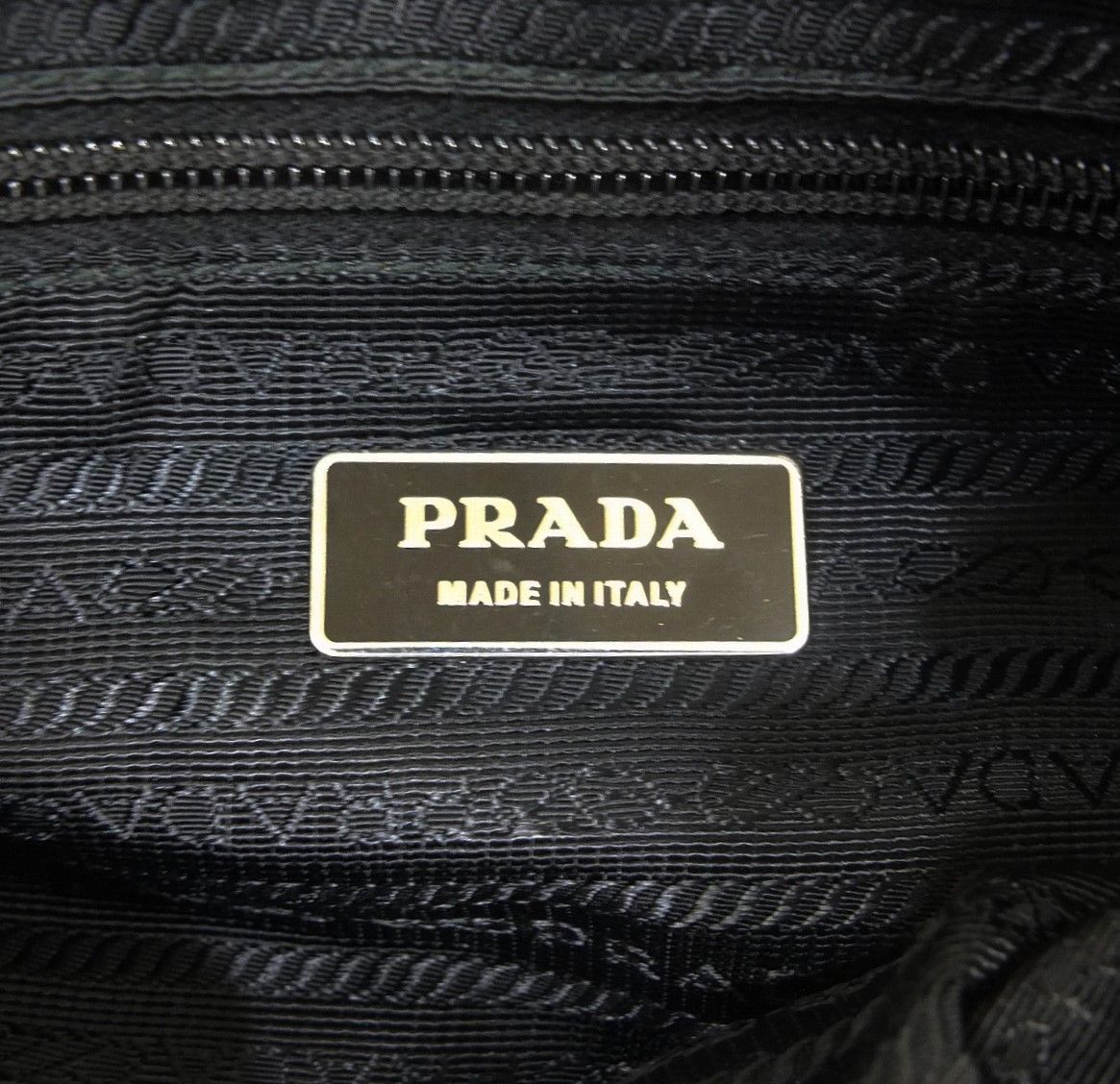 PRADA プラダ ナイロン フラップショルダー BT8994 ブラック 黒 斜め