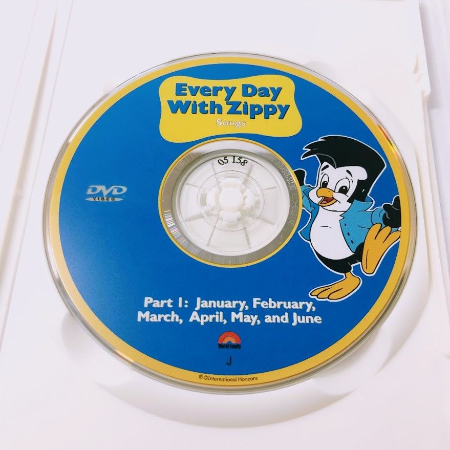 ディズニー英語システム エブリデイウィズジッピー DVD Everyday with Zippy 2005年 z-621 DWE ワールドファミリー  - メルカリ