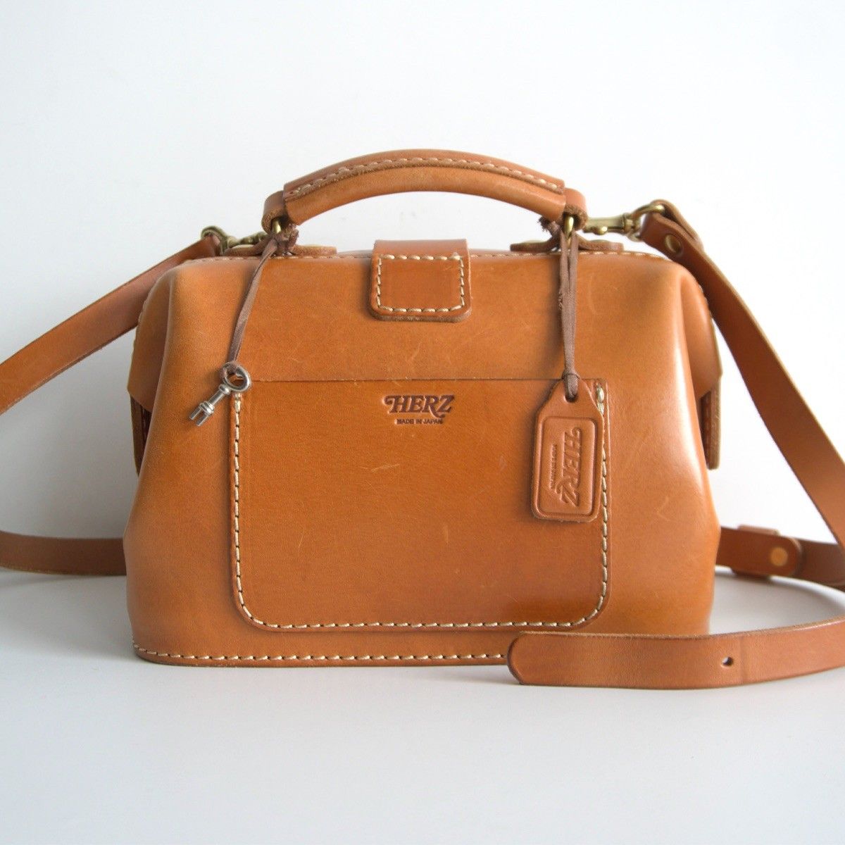 モデル HERZ ヘルツ ミニドクターバッグ CW-106 レザー 2WAY ショルダー 25090847