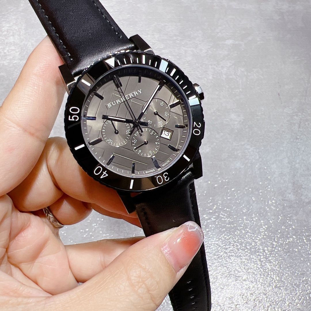 【最終値下げ】Burberry バーバリー メンズ腕時計 BURBERRY バーバリー メンズ腕時計 44mm｜セラミックベゼル×6針