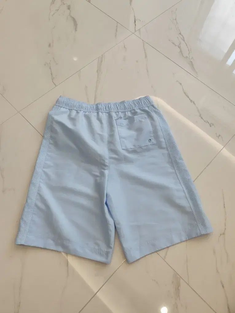 BURBERRY バーバリー スイム 半ズボン 青 14Y 新製品
