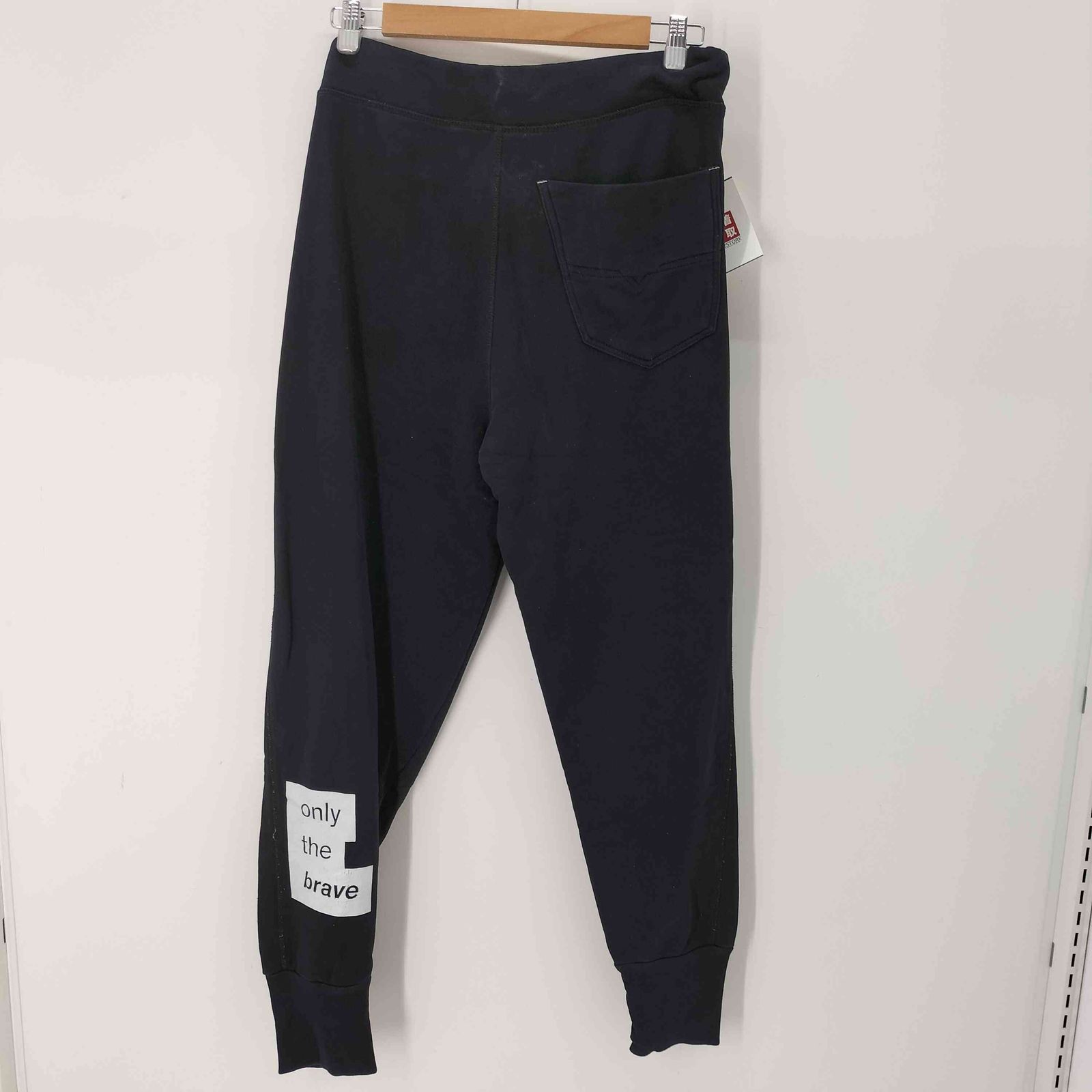 DIESEL パンツ ボトム スウェット ディーゼル ロゴ クリスタル DIESEL ディーゼル スウェットパンツ ロゴ刺繍 A03770-0GEAD P